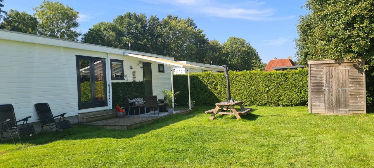 Gezellige Chalet Met Grote Privetuin. Dronrijp Eksteriør bilde