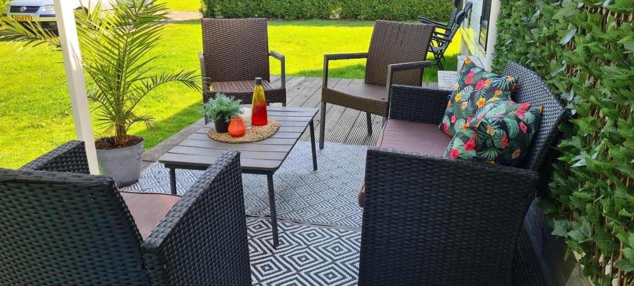 Gezellige Chalet Met Grote Privetuin. Dronrijp Eksteriør bilde